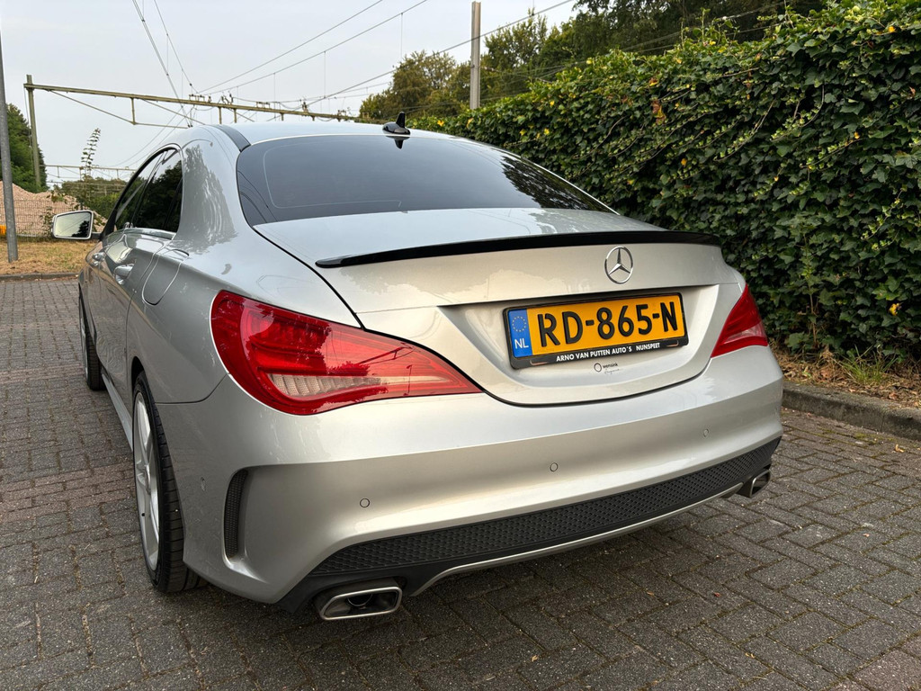 39833223-2.jpg
