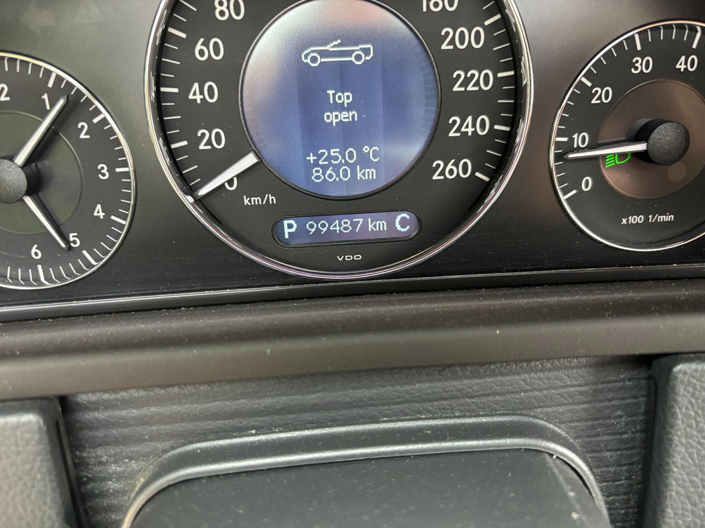 40044192-11.jpg