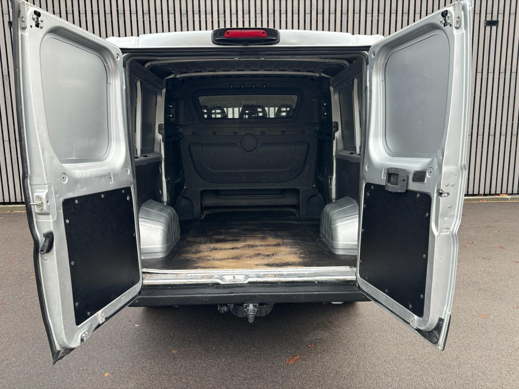 40084299-16.jpg