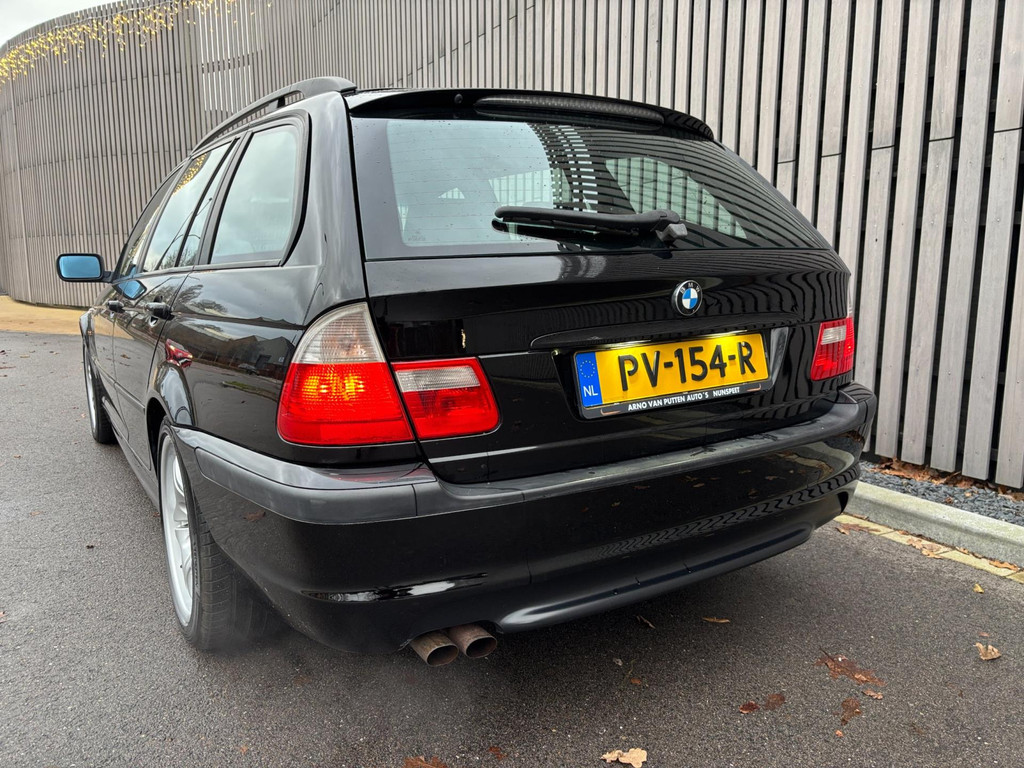 41804544-2.jpg