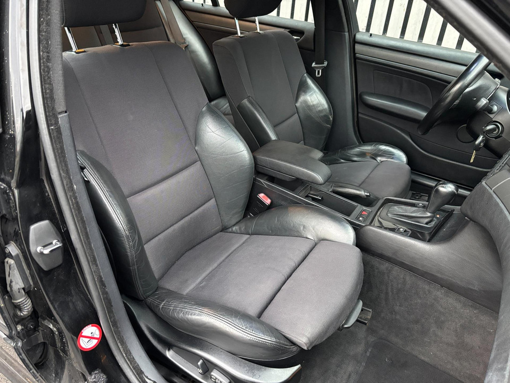 BMW 3 Serie Touring 320i Executive M-Pakket / Automaat 41804544-4.jpg | Arno van Putten