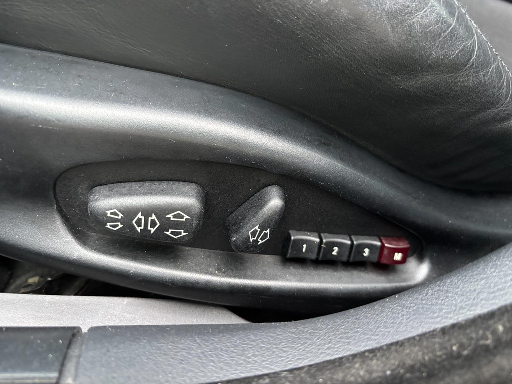 BMW 3 Serie Touring 320i Executive M-Pakket / Automaat 41804544-6.jpg | Arno van Putten