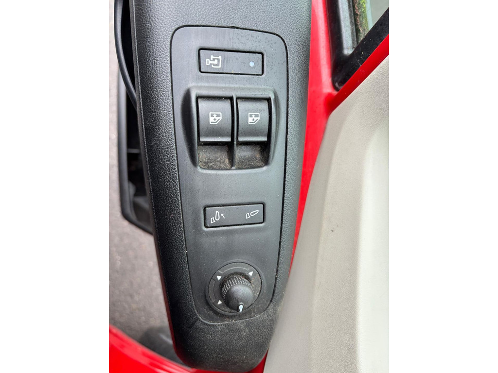 Peugeot Boxer 2.2 HDI Profit+ Camera - Navigatie - Cruise - Airco 42390880-11.jpg | Arno van Putten