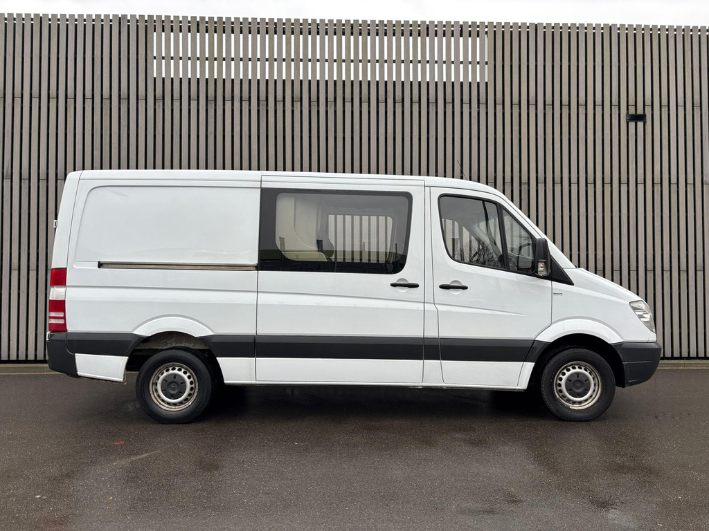 42484534-15.jpg