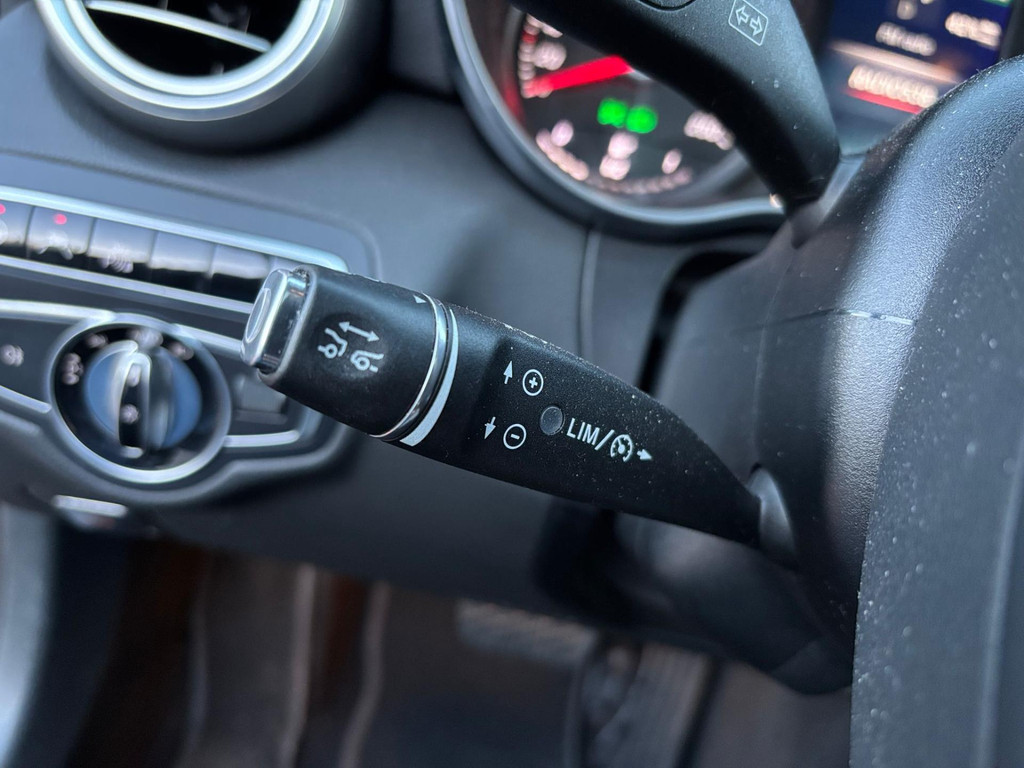 Mercedes-Benz C-Klasse Estate 300 CDI HYBRID / Panoramadak 42997468-10.jpg | Arno van Putten