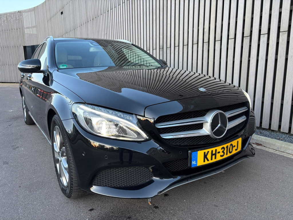 Mercedes-Benz C-Klasse Estate 300 CDI HYBRID / Panoramadak 42997468-22.jpg | Arno van Putten