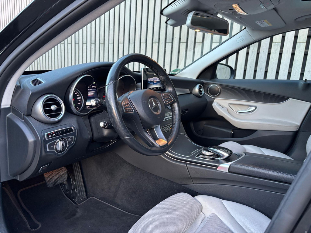 Mercedes-Benz C-Klasse Estate 300 CDI HYBRID / Panoramadak 42997468-6.jpg | Arno van Putten