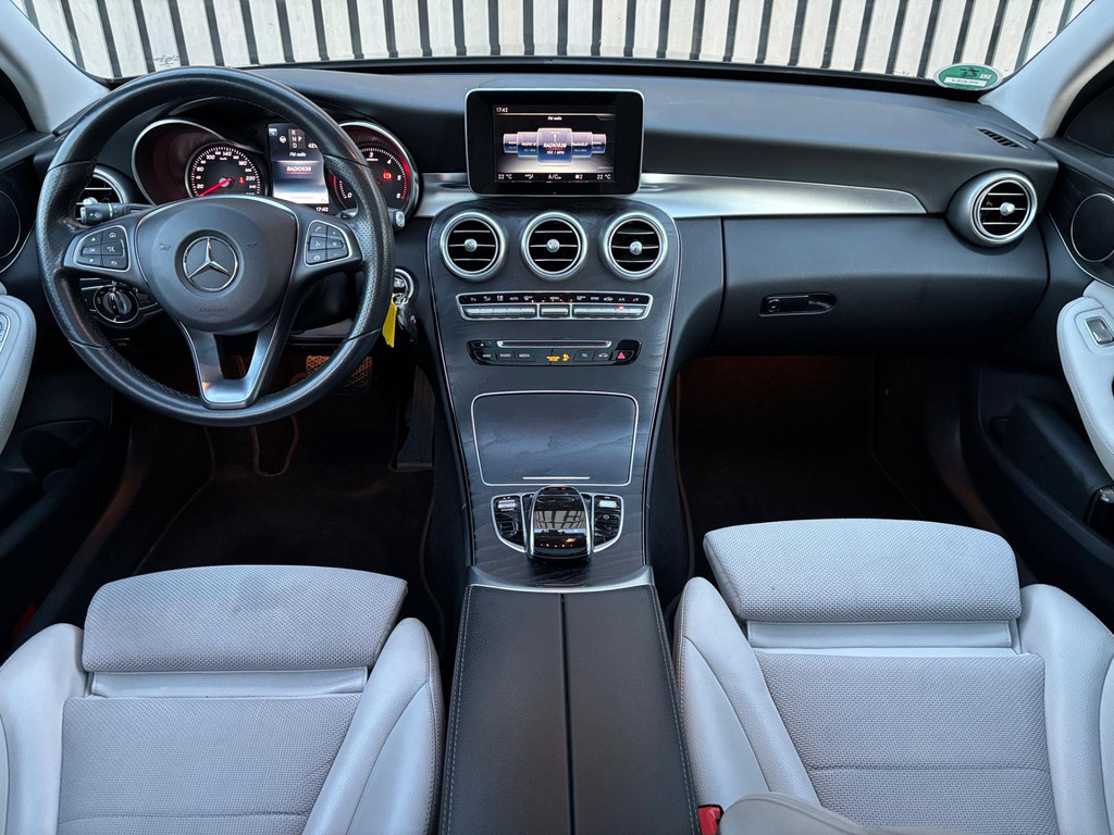 Mercedes-Benz C-Klasse Estate 300 CDI HYBRID / Panoramadak 42997468-9.jpg | Arno van Putten
