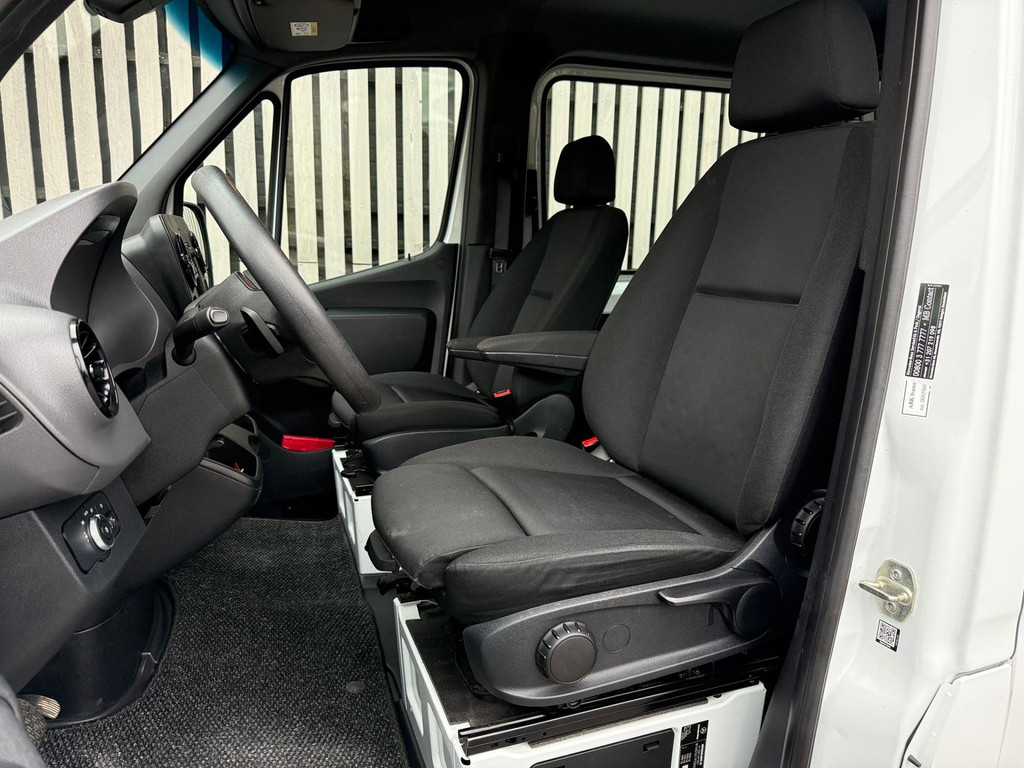 Mercedes-Benz Sprinter Automaat Dubbele Cabine / 6 persoons 44311255-7.jpg | Arno van Putten