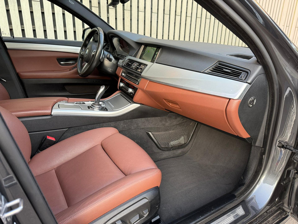 BMW 5 Serie 520d M Sport Edition - Panoramadak - vol opties 45645383-4.jpg | Arno van Putten