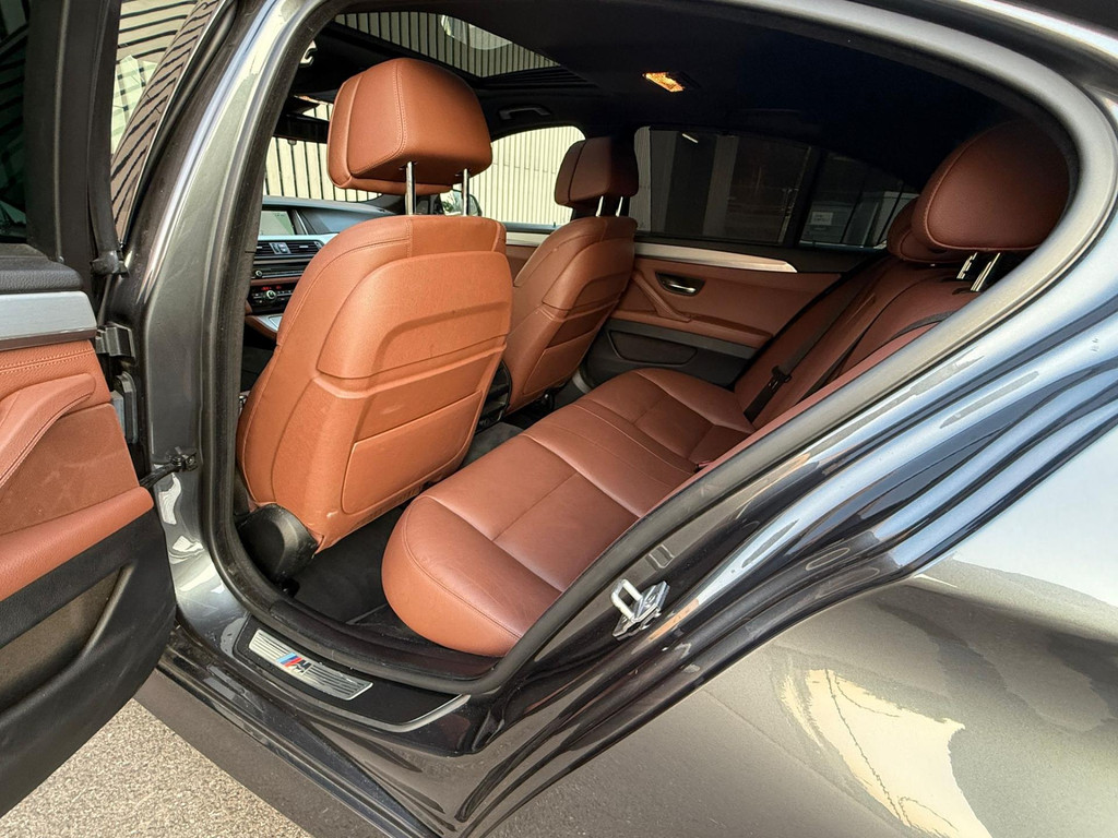 BMW 5 Serie 520d M Sport Edition - Panoramadak - vol opties 45645383-6.jpg | Arno van Putten
