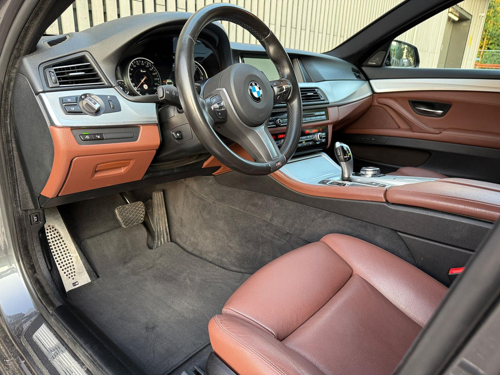 BMW 5 Serie 520d M Sport Edition - Panoramadak - vol opties 45645383-7.jpg | Arno van Putten