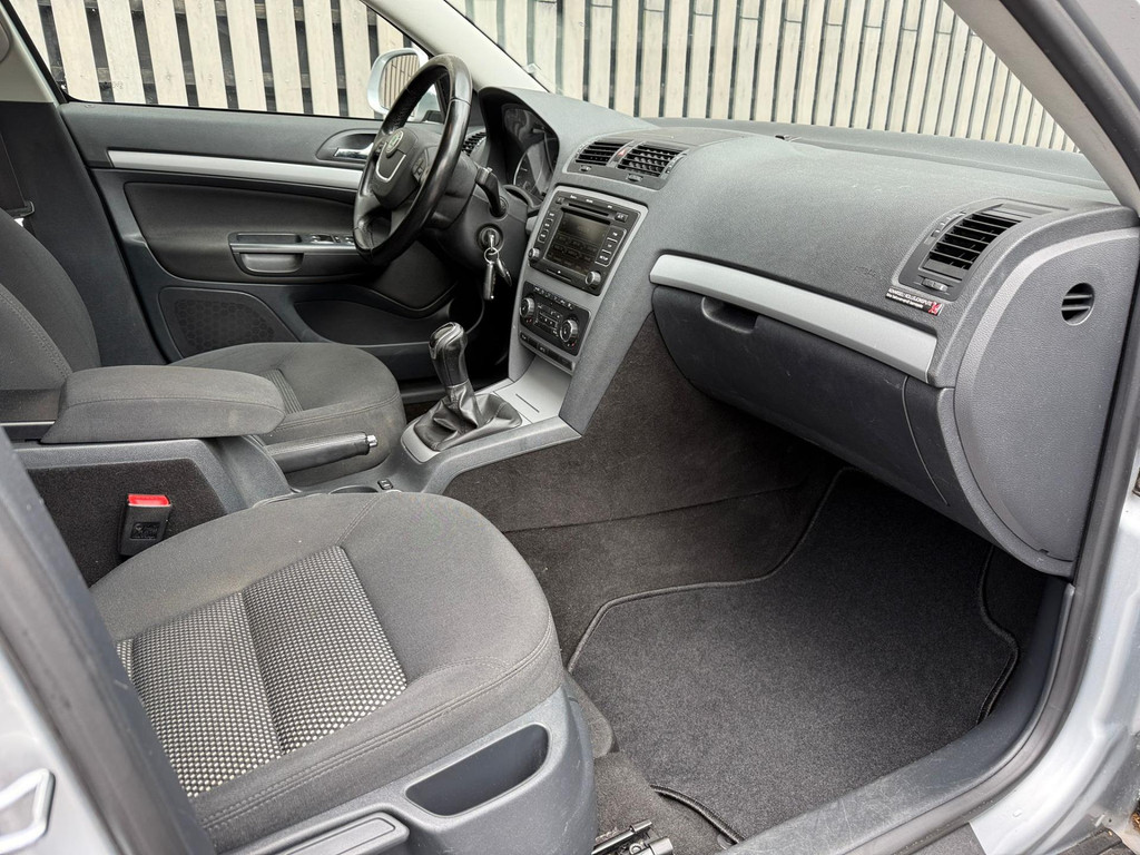 Škoda Octavia 1.6 TDI 4X4 goed onderhouden! 46365576-6.jpg | Arno van Putten