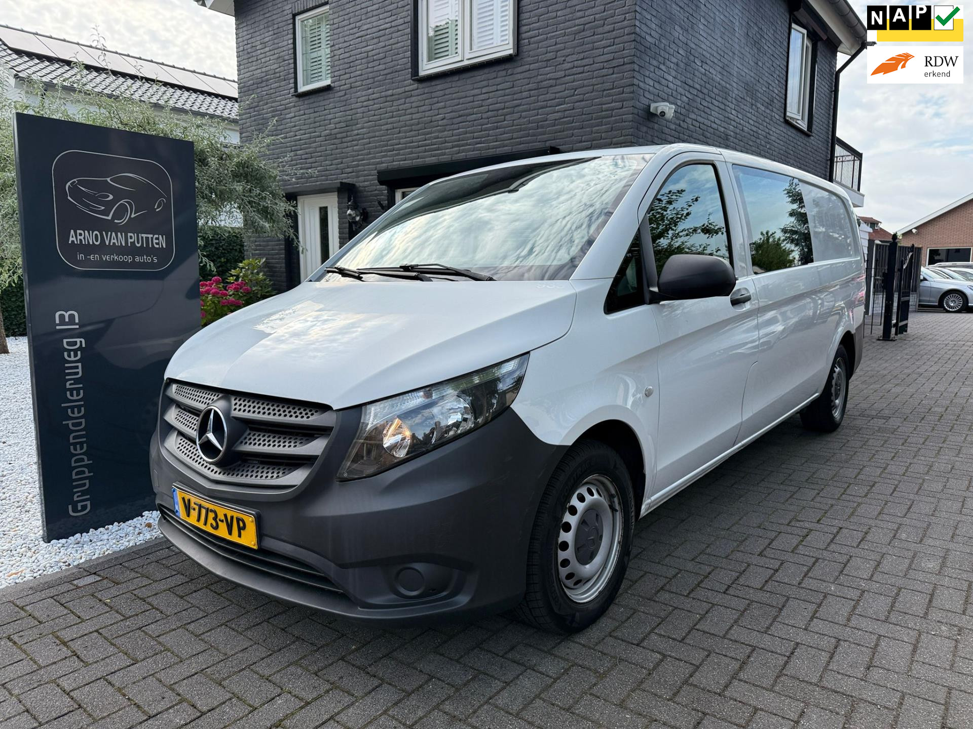 Mercedes-Benz Vito 114 CDI Dubbele Cabine - Extra Lang XXL 46469352-0.jpg | Arno van Putten