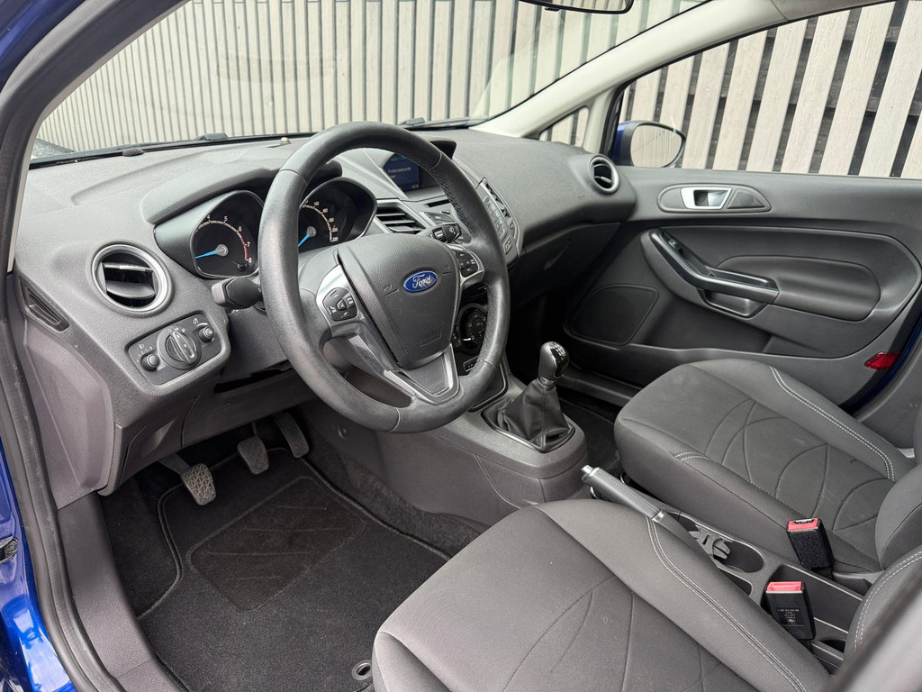 Ford Fiesta 1.0 Style - Airco - Navigatie - Cruise control 46644505-3.jpg | Arno van Putten