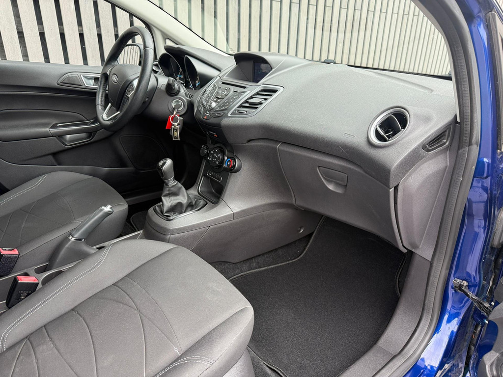 Ford Fiesta 1.0 Style - Airco - Navigatie - Cruise control 46644505-8.jpg | Arno van Putten