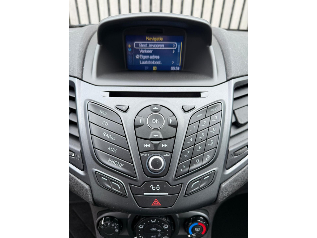 Ford Fiesta 1.0 Style - Airco - Navigatie - Cruise control 46644505-9.jpg | Arno van Putten
