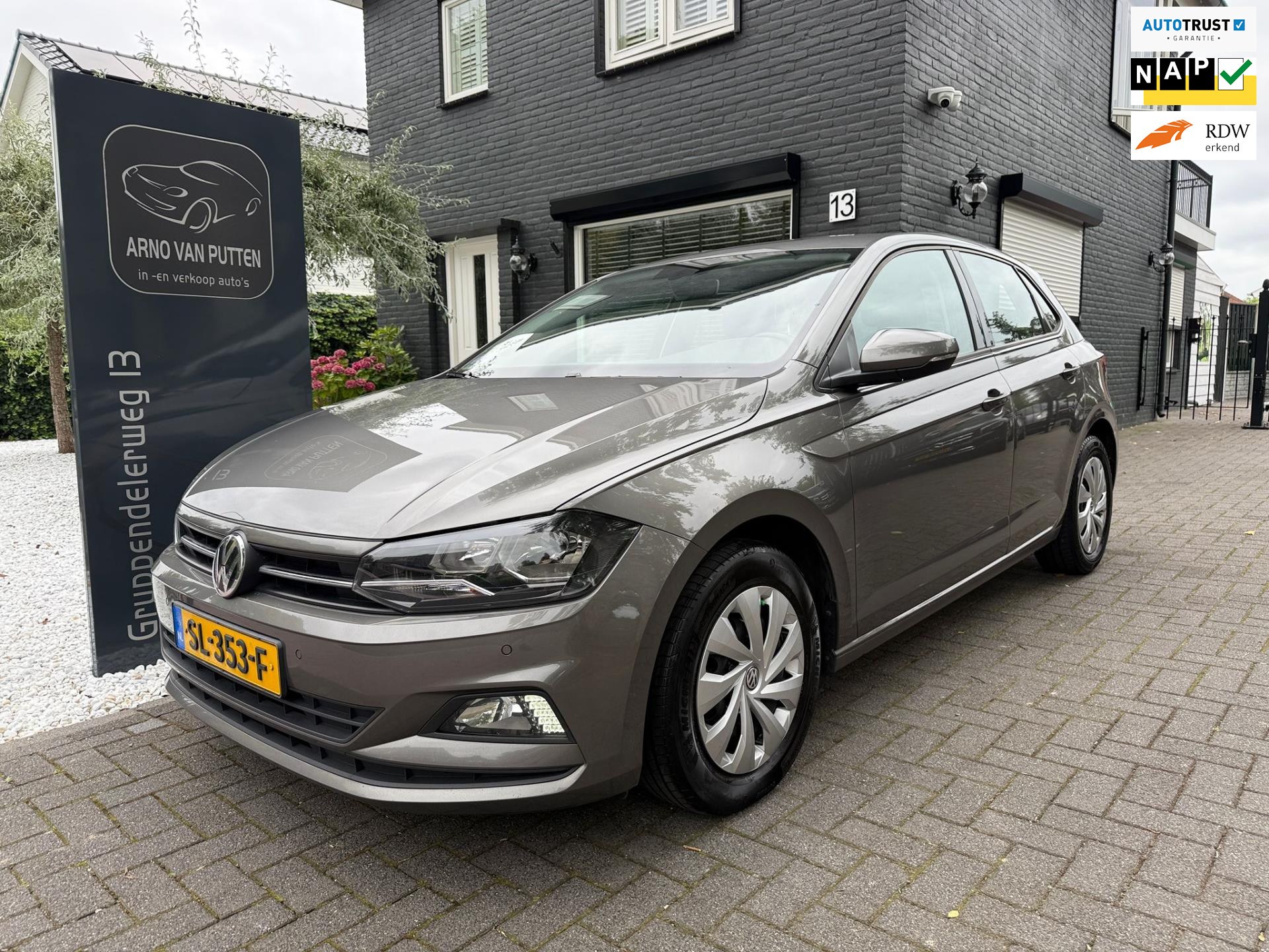 Volkswagen Polo 1.0 TSI Automaat - Vele optie's! 47038630-0.jpg | Arno van Putten