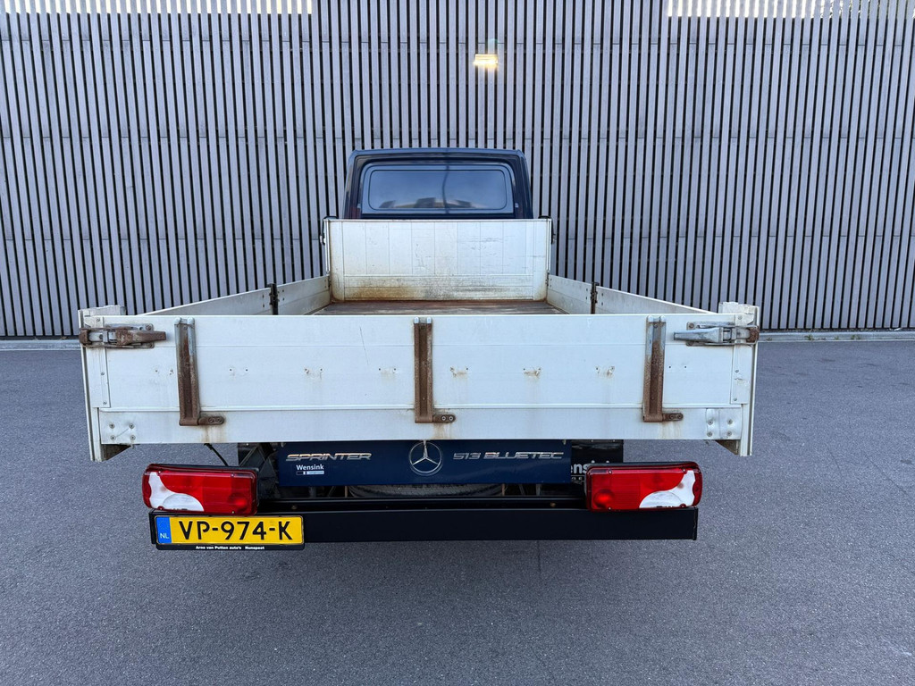 47339445-11.jpg