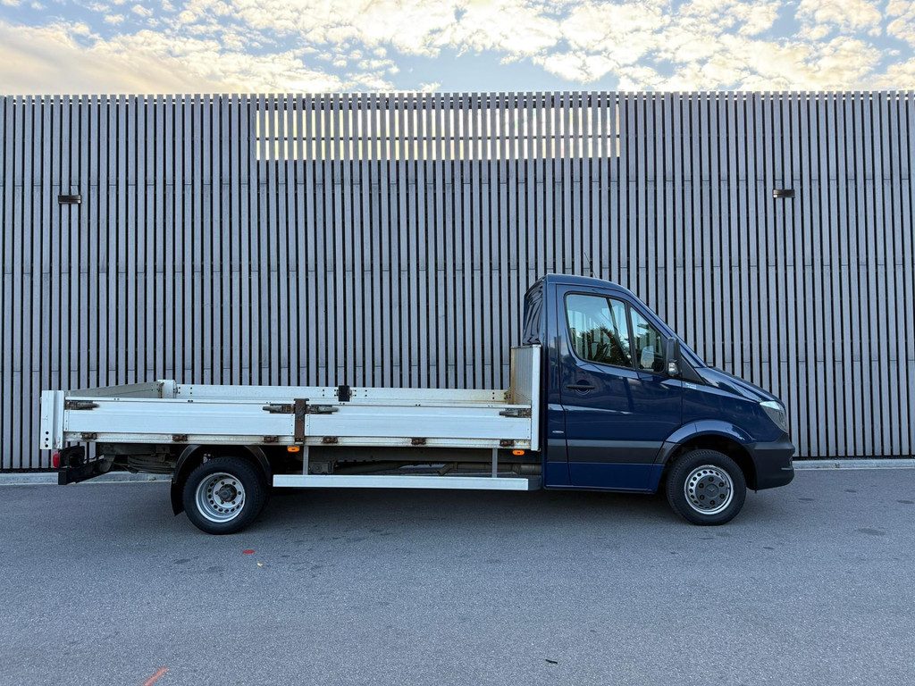 47339445-14.jpg