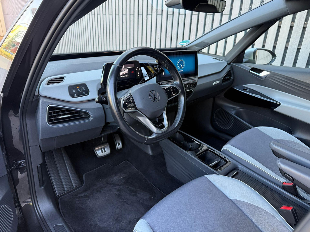 47391001-7.jpg