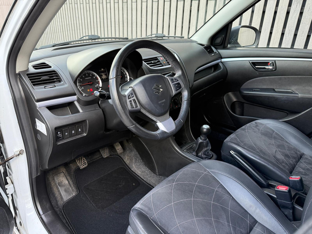 Suzuki Swift 1.2 Exclusive 4X4 Allgrip EASSS 47676095-3.jpg | Arno van Putten