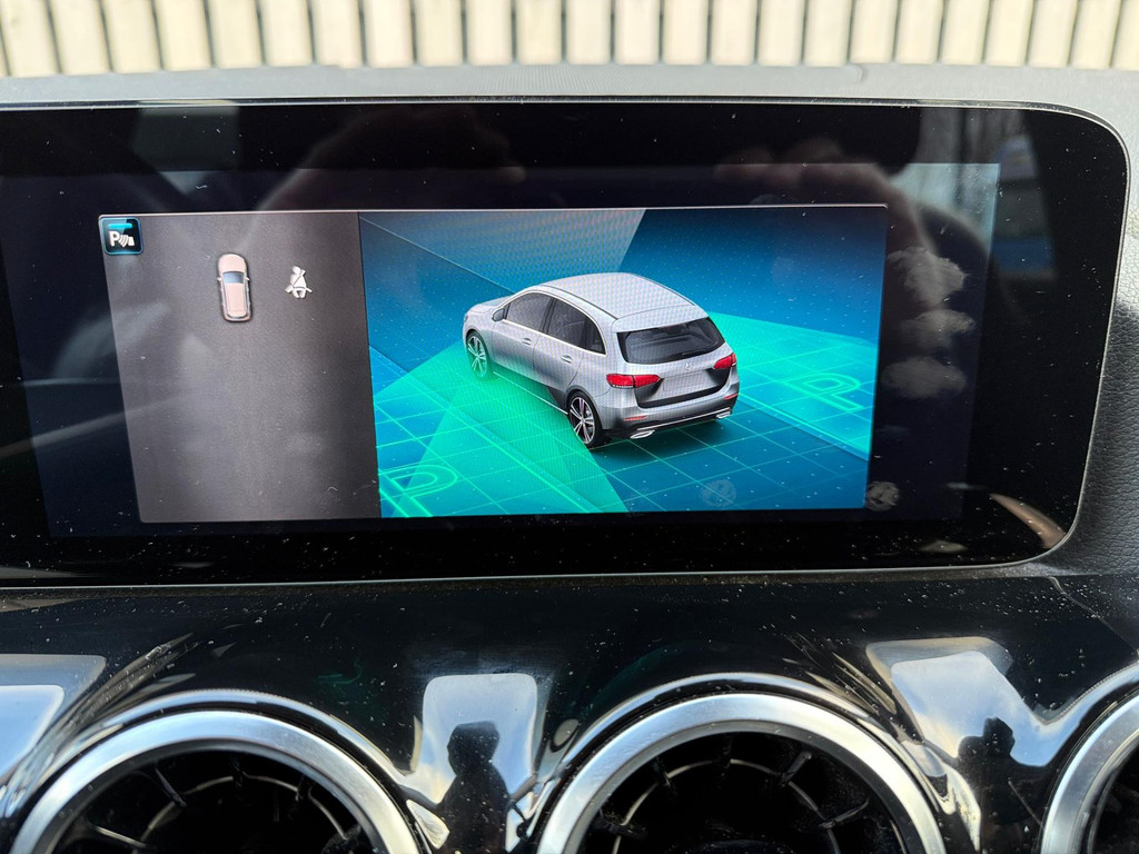 Mercedes-Benz B-Klasse 200 Business Solution / Widescreen / Camera 49791201-11.jpg | Arno van Putten