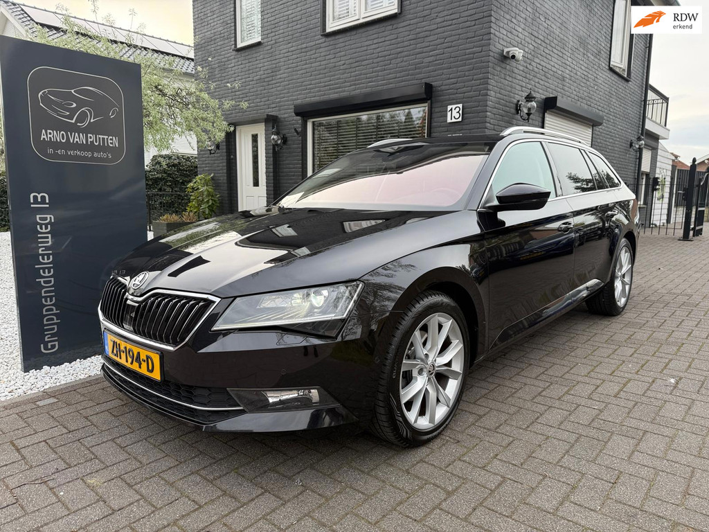 Škoda Superb Combi 1.4 TSI Automaat /Panodak /Camera / Led/ Cruise 52739472-0.jpg | Arno van Putten