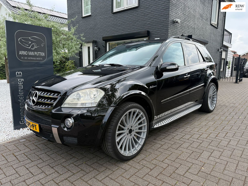 Mercedes-Benz M-Klasse AMG 63 met 22 inch velgen 53216457-0.jpg | Arno van Putten