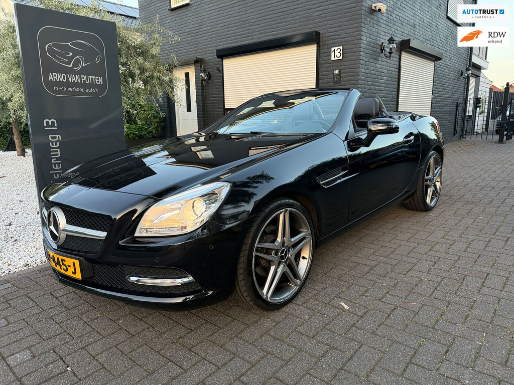 Mercedes-Benz SLK 200 /Airscarf /Leer /Navigatie /Airco 54589561-0.jpg | Arno van Putten